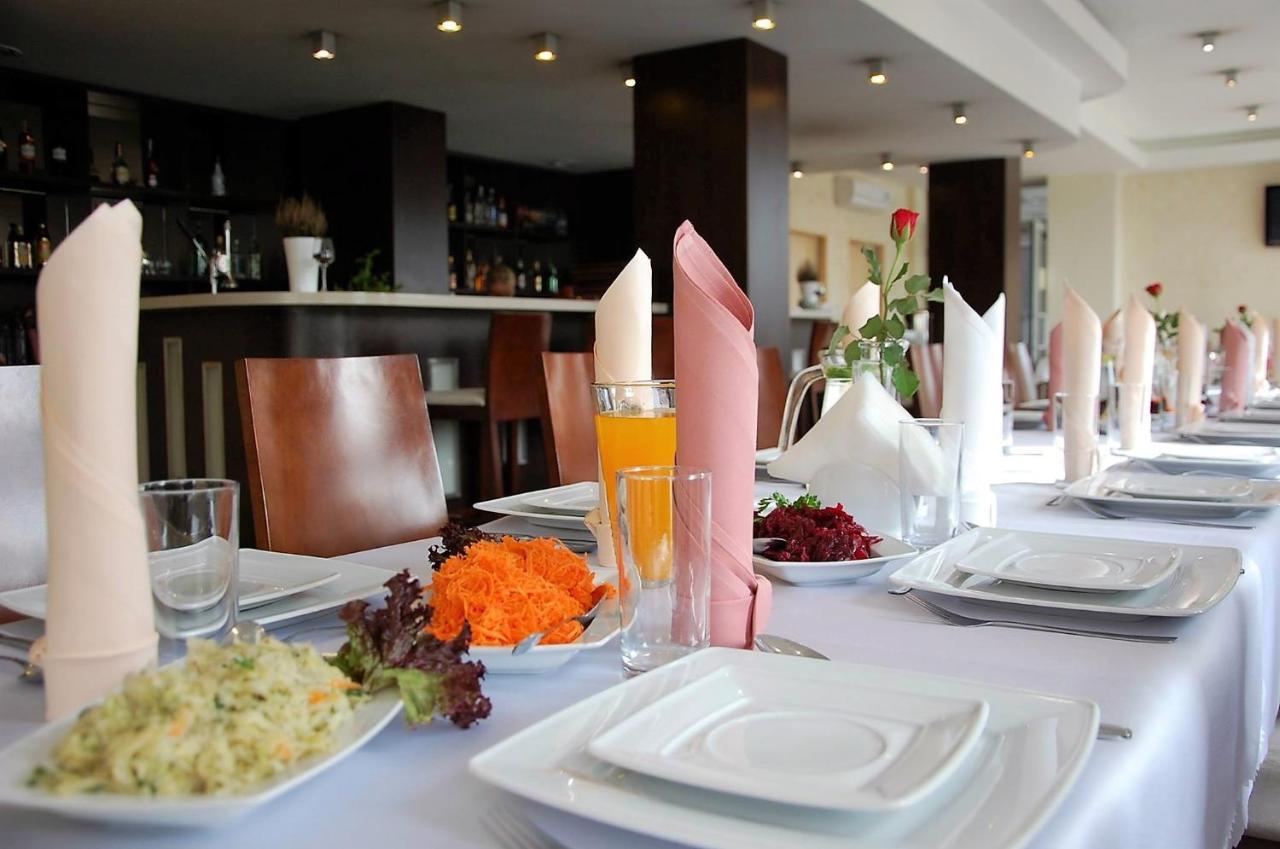 Hotel Safir 波兹南 外观 照片